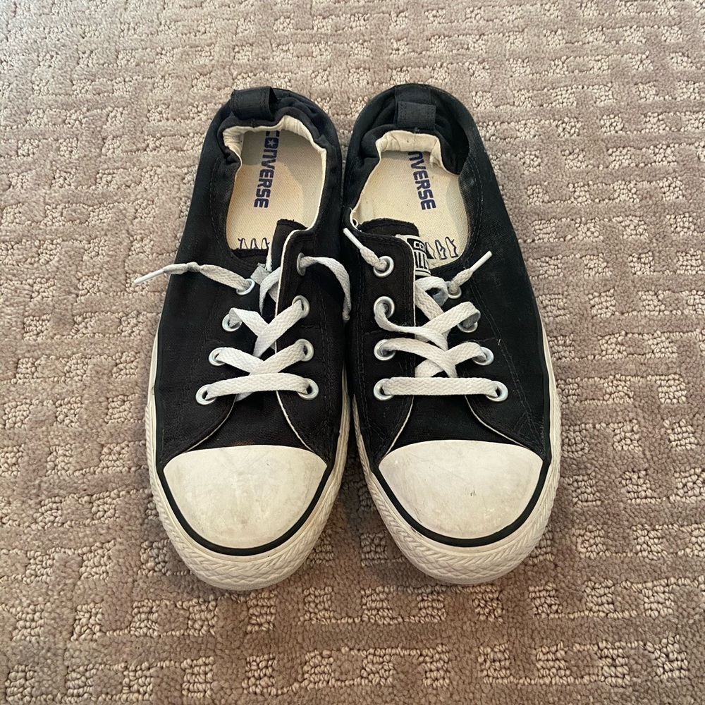 Black low top converse